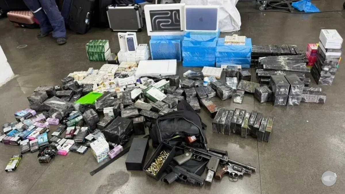 Receita Federal apreende armas e haxixe em ônibus em Rio do Sul