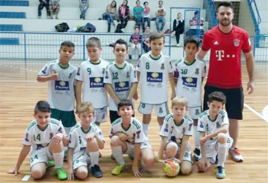 Equipe Sub09 de Futsal estreia com goleada